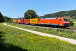 152 160 mit einem Containerzug am 4 Juli 2026 bei Dollnstein.