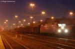 152 083-2 steht am Abend des 21.12.07 mit FZT 56080 nach Stuttgart-Hafen auf Gleis 8 des Aalener Bahnhofs.