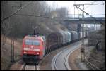 152 033 bei der Talfahrt des Gesilinger Steige. Aufgenommen am 08.03.08 bei Amstetten.