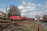 152 027 fhrt mit ihrem Gterzug aus Richtung Schwerte(Ruhr) komment in Westhofen ein. Ziel ist der Rangierbahnhof Hagen-Vorhalle. (29.03.2008)