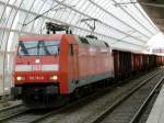 BR 152 161 durchfhrt Ludwigshafen Mitte mit einem Gterzug in Richtung Mannheim Hbf am 16.07.2008.