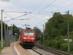 152 002-2 mit einem Mischer (Lok fhrt bis Singen) bei der Durchfahrt Singen-Landesgartenschau am 11.8.08