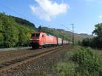 152 122 zieht ein Containerzug durch Gambach.27.09.08