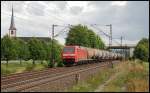 Diese 152er berfhrt einen Kessel-/Silowagen-Zug in Richtung Gemnden/Frankfurt(a.M)/Norden.