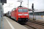 152 028 zieht am 01.03.09 einen Gterzug durch Burgkemnitz Richtung Berlin.