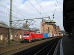 152 151-7 zieht am 31.03.09 ihren Containerzug aus dem Hamburger Hafen durch Hamburg-Harburg Richtung Sden.