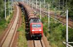152 037 zieht am 28.07.09 einen Gterzug durch Holzweissig Richtung Leipzig.