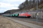 BR 152 112-9 ist am 27.03.2010 mit einem Getreidezug kurz hinter dem Bahnhof Willebadessen unterwegs, um in Krze den Eggetunnel zu passieren.