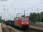 152 167-3 mit einem gemischten Gterzug bei der Durchfahrt in Mnchen-Heimeranplatz, 14.08.2010