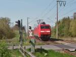 152 160-8 zwischen Emden und Leer am 4-5-2006.