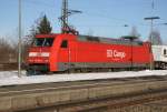 152 038-6 mit Gterwaggons und Halt im Bf bersee am 05.02.2011