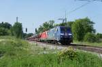 152 138-4  Albatros  mit einer unbekannten 1116 am 25.05.11 in Aling.