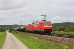 152 103 + 152 127 mit einem Kesselwagenzug am 21.06.2011 bei Plling.