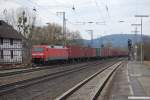 152 157-4 mit Containerzug am 35.03.2011 in Kreiensen