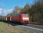 152 142-6 mit einen Containerzug am 26.04.12 in Vollmerz