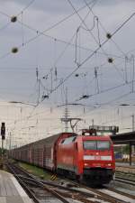 152 030-3 bei der Durchfahrt durch Bremen Hbf (23.06.2012)