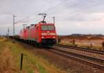 Die beiden 152 150-9 und die 152 130-1 sind in Richtung Neuss beim HP Allerheiligen  mit einem Coilwagenleerzug unterwegs am Sonntag den 2.12.2012