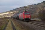 152 117 mit Kesselwagenzug am 02.01.2012 bei Thngersheim.