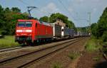 152 161-6 mit einen Aufliegerzug bei Vollmerz am 03.06.14.