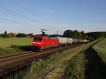 Die 152 022 mit einem Kesselzug am 06.06.2014 unterwegs bei Dettenhofen.