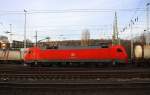 152 093-1 DB kommt aus Richtung Köln,Aachen-Hbf,Aachen-Schanz mit einem langen Containerzug aus Verona(I) nach Antwerpen-Noord(B) bei der Einfahrt in Aachen-West ein.