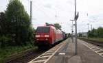 152 093-1 DB kommt durch Bad-Honnef mit einem langen Containerzug aus  Richtung Koblenz und fährt in Richtung Köln auf der rechten Rheinstrecke(KBS 465). 
Bei Sonne und Wolken am Nachmittag vom 29.4.2015.