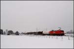152 034 mit einem Gterzug bei Hattenhofen (24.01.2007)