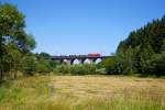 
Die 152 167-3 (91 80 6152 167-3 D-DB) der DB Schenker Rail Deutschland fährt am 02.07.2015 mit einem Coil-Güterzug über den Rudersdorfer Viadukt in Richtung Dillenburg.