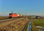152 046 mit einem Güterzug am 26.01.2016 bei Stephansposching.