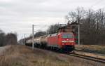 152 159 passiert mit einem kurzen Güterzug am 16.02.16 Raguhn Richtung Bitterfeld.
