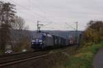 152 138-4  Albatros  mit Containerzug in Erpel am 15.11.2008