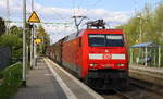 152 059-2  DB kommt mit einem Audi-VW-Skoda-Zug aus Osnabrück nach Kortenberg-Goederen(B) und kommt aus Richtung Mönchengladbach-Hbf,Rheydt-Hbf,Wickrath,Beckrath,Herrath und fährt durch