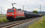 Mit einem Kesselwagenzug rollte 152 014 am 16.06.17 durch Retzbach-Zellingen Richtung Gemünden.