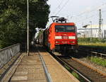 152 025-3 DB kommt die Kohlscheider-Rampe hoch aus Richtung Mönchengladbach,Herzogenrath mit einem Audi-VW-Zug aus Osnabrück nach Kortenberg-Goederen(B) und fährt durch Kohlscheid in