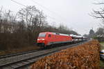 152 110-3 mit dem Audizug in Neckargerach im Regen am 1.2.2021