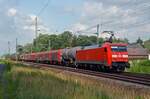 152 132 wechselte mit einem gemischten Güterzug am 02.07.21 in Radis vom Gegengleis auf´s Regelgleis.