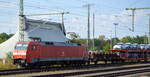 DB Cargo AG [D] mit  152 083-2  [NVR-Nummer: 91 80 6152 083-2 D-DB] und einem gemischten Güterzug am 25.08.22 Vorbeifahrt Magdeburg Hbf.