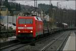 Teleaufnahme auf die Nürnberger 152 016, die hier am 01.12.07 einen Güterzug nach Hagen bespannt.