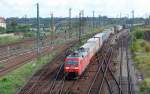 152 121 zieht am 18.09.10 einen KLV-Zug aus Richtung Magdeburg kommend in den Rbf Halle(S).