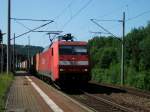 152 035 durchfährt mit einem Containerzug am 02.Juni 2011 den Bahnhof Kaulsdorf(S) Richtung Probstzella.