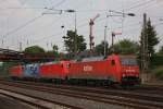 Railion 152 098 hing am Zugschluss des Lokzuges welcher am 22.5.12 durch Düsseldorf-Rath fuhr.