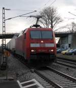 152 124-4 mit einem KLV im Bahnhof von Orschweier.