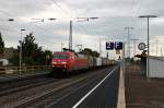 152 060-0 am 25.04.2014 mit einem Containerzug bei der Durchfahrt in Müllheim (Baden) in Richtung Norden.