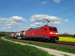 DB Cargo 152 121-0 am 04.05.16 bei Walluf