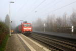 152 050-1 DB kommt aus dem Nebelgefahren mit einem Kalkleerzug aus Hagen(D) nach Marche-les-Dames(B) und kommt Richtung Mönchengladbach-Hbf,Rheydt-Hbf,Wickrath,Beckrath,Herrath und fährt