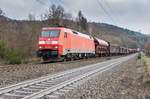 152 119-4 ist mit einen gemischten Güterzug am 15.12.16 bei Vollmerz zu sehen.