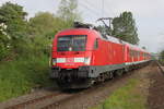 Ohne Kaffeekanne an Bord passierte 182 020 mit RE 13292 von Warnemnde nach Berlin-Ostbahnhof den Haltepunkt Rostock-Marienehe am Morgen des 26.05.2017