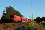 Die 182 023-2 mit dem RE 3516 von Wünsdorf-Waldstadt nach Stralsund Hbf am 10.09.2017 in Nassenheide.