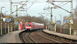 182 003-4 (Siemens ES64U2) von DB Regio Nordost als RE 3113 (RE1) von Magdeburg Hbf nach Eisenhüttenstadt durchfährt den Hp Magdeburg Herrenkrug auf der Bahnstrecke Berlin–Magdeburg