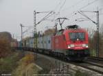 182 021-6 von DB Railion passiert am 1.11.07 mit einem Container Zug Hagen (Hannover).